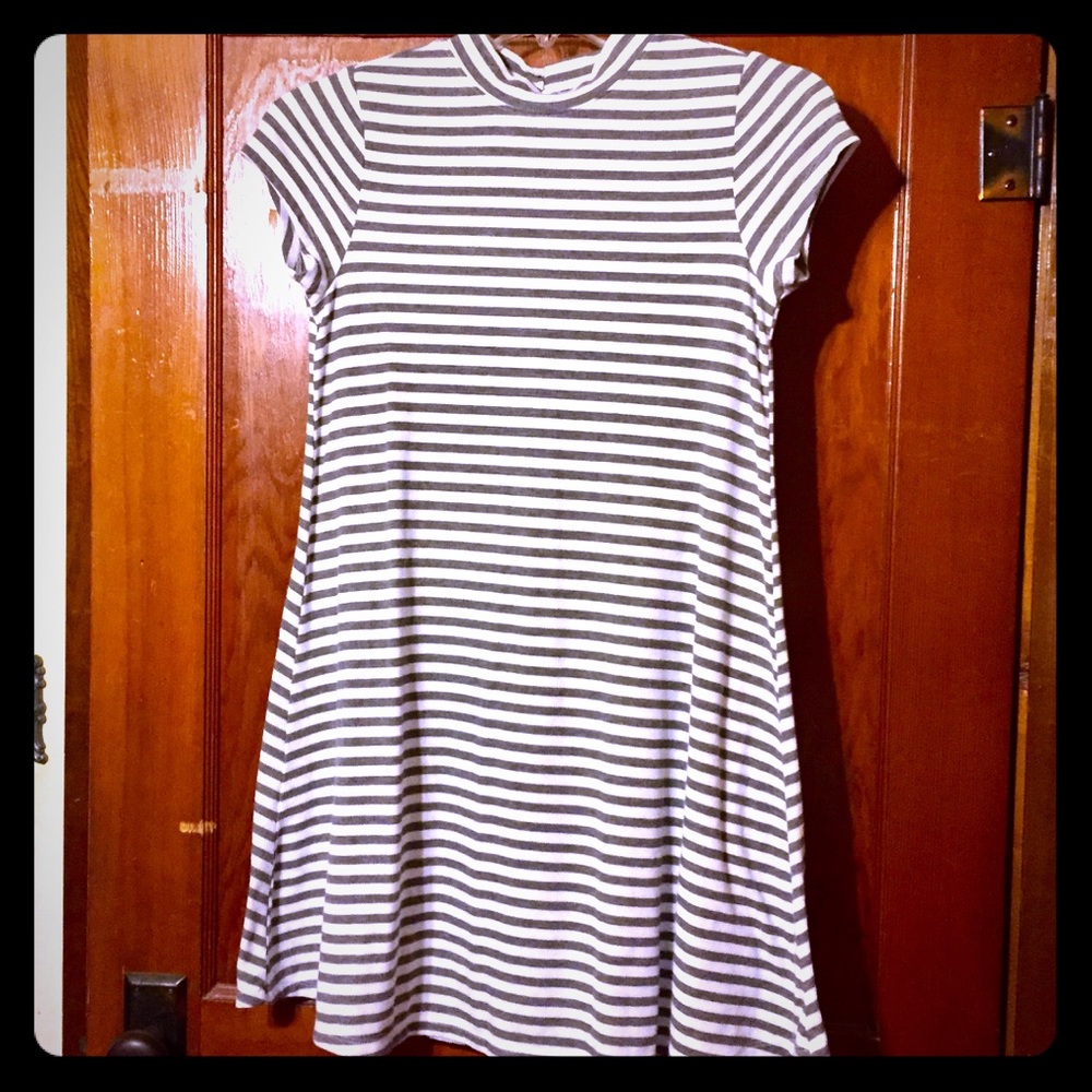 🍌 90’s Style/Babydoll Dress/Comfy Striped Dress